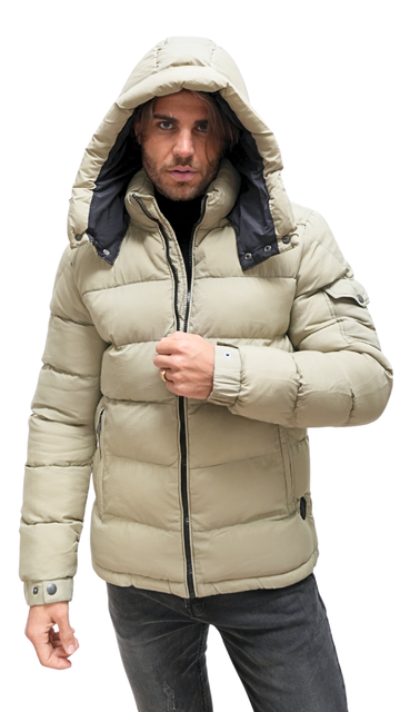 YWADE Distributeur :